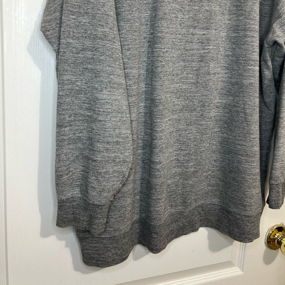 Wildfox Gray 'Pour Favor' Sweater - Picture 13 of 14